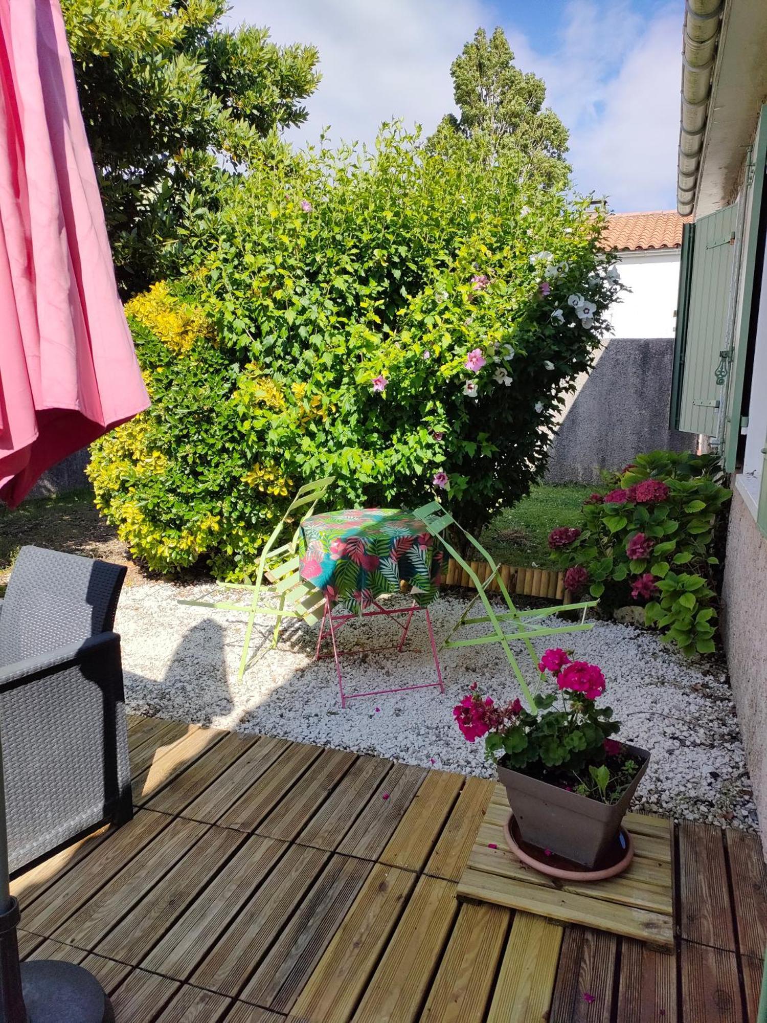 Ocean Campagne Liberte Bed & Breakfast Aigrefeuille-d'Aunis Exterior photo